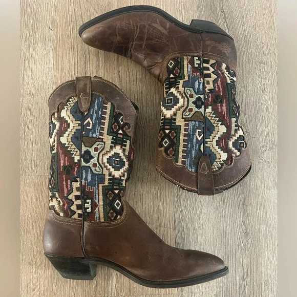unbranded Shoes - Aztec tapestry inlay leather pointed toe mid-calf western boots women’s size 9